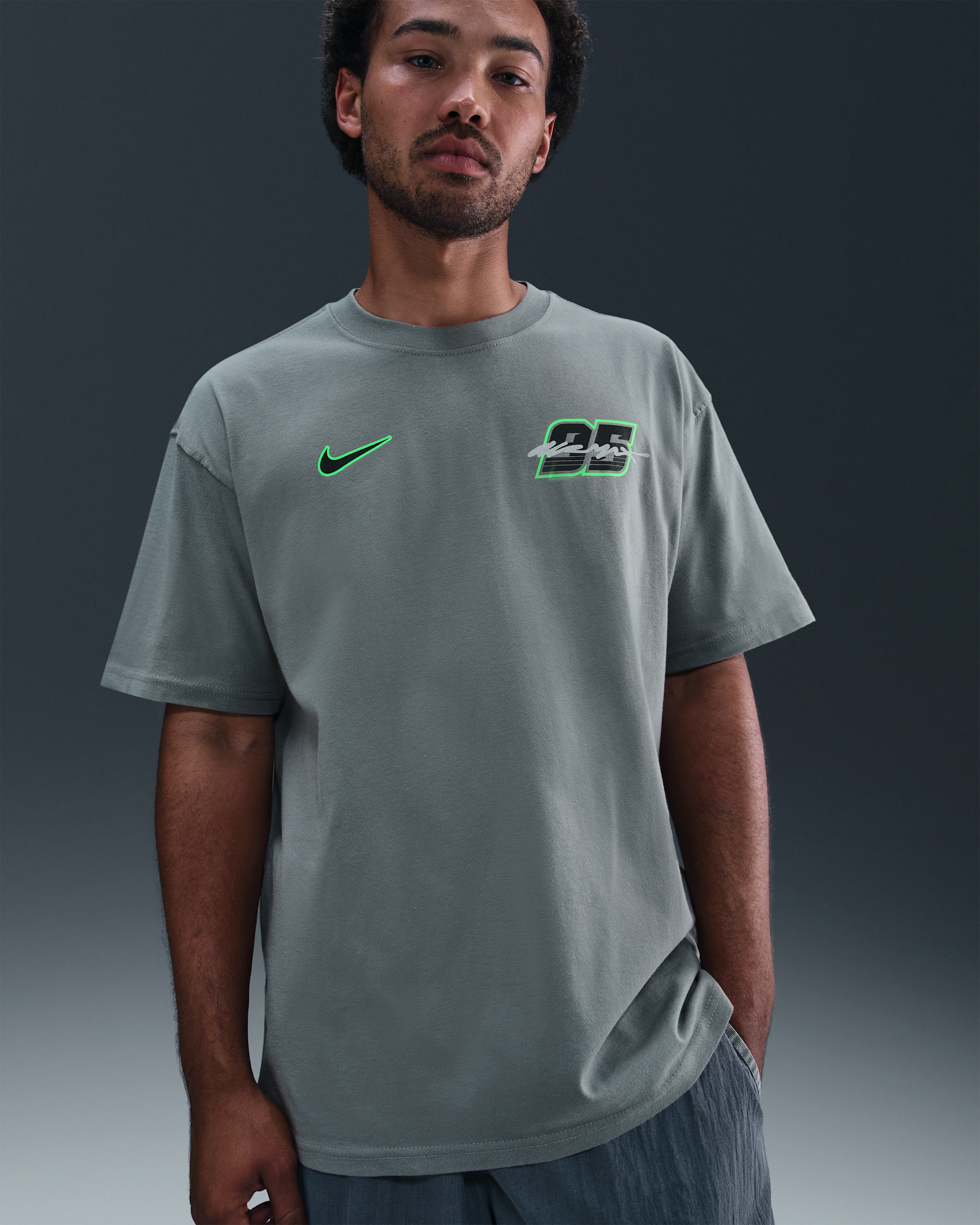 Nike Sportswear Men's Max90 T-Shirt. Nike UK